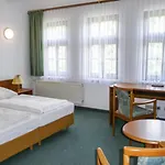 Falkenstein 3*