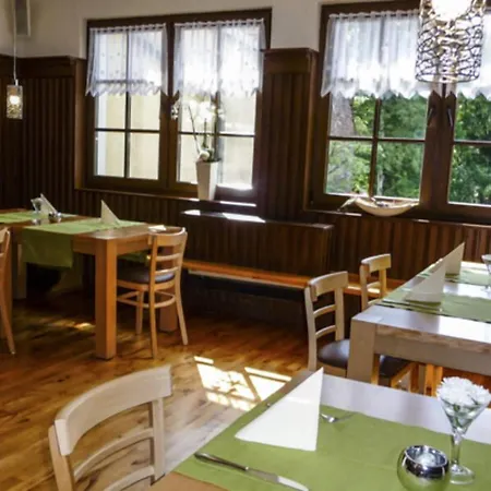 Falkenstein 3*
