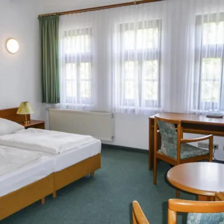 Falkenstein 3*
